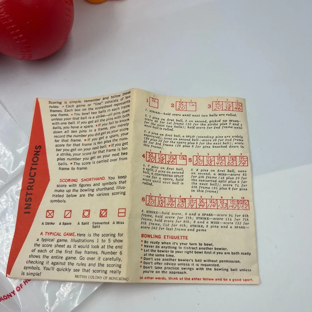 Vintage Hong Kong Tabletop Bowling Game 6 Cat Pins 2 Balls Pin Setter Score Card